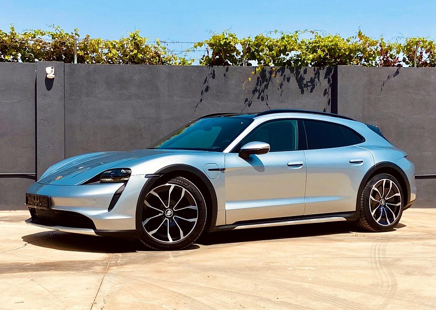 Porsche Taycan 4 Cross Turismo